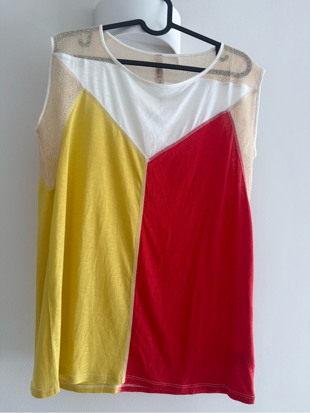 Hem & Thread Yellow, Red & White Colorblock Mesh-Panel Tank
